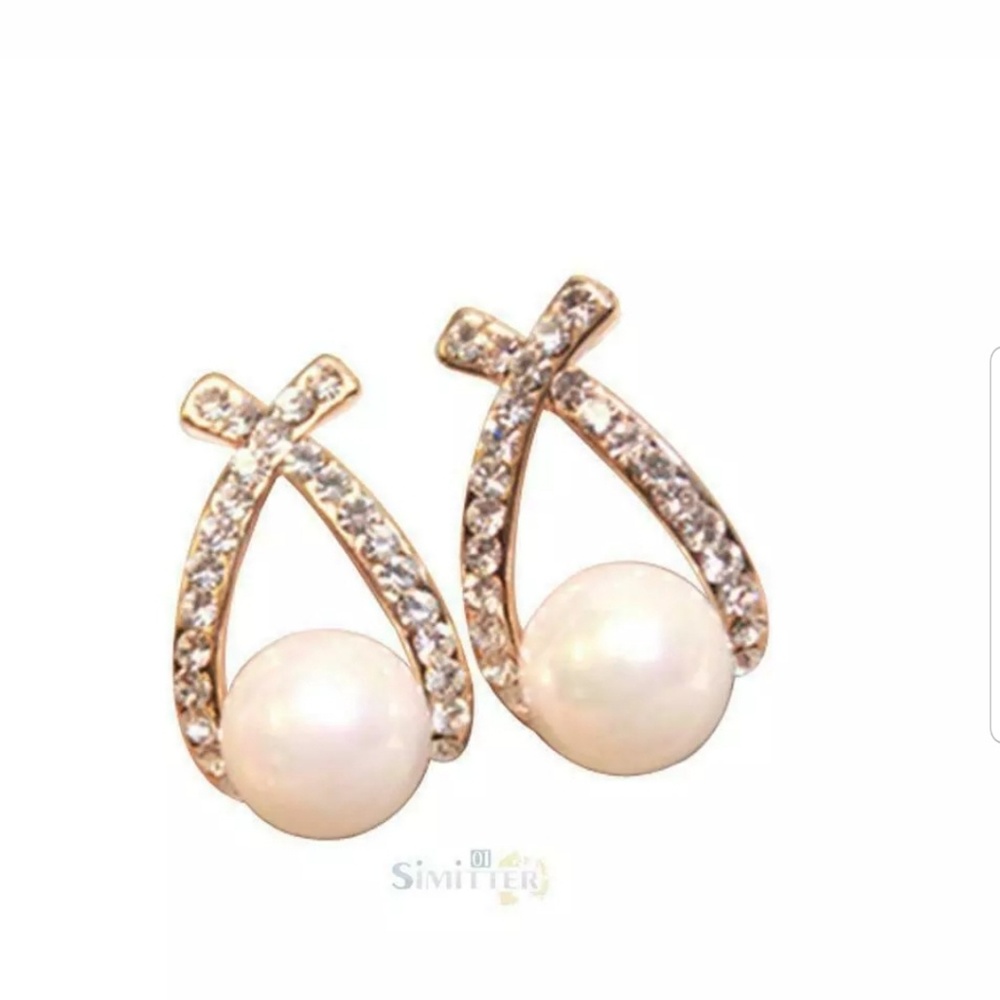 Crystal Rhinestone Pearl Earrings - Picture 2 of 2